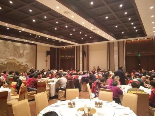 九华山迎来大连千人祈福团 朝山礼佛拜地藏